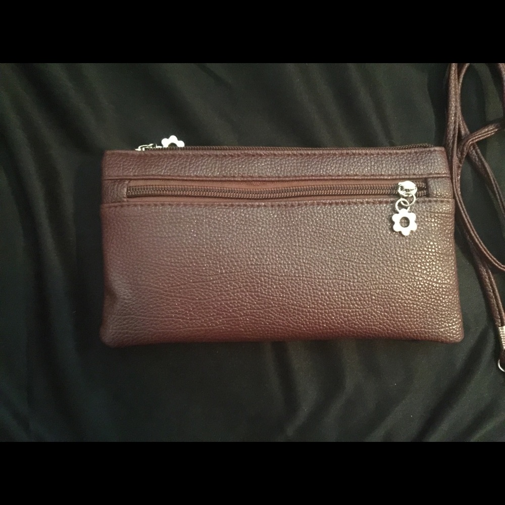 Cross body purse
